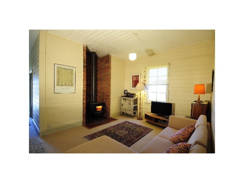 65 Bridge Street, Uralla NSW 2358