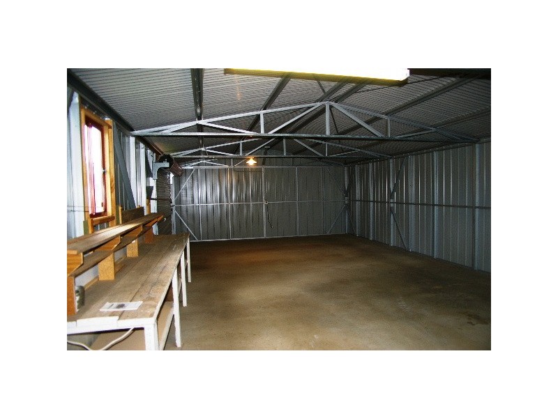11 McMahon Street, Uralla NSW 2358