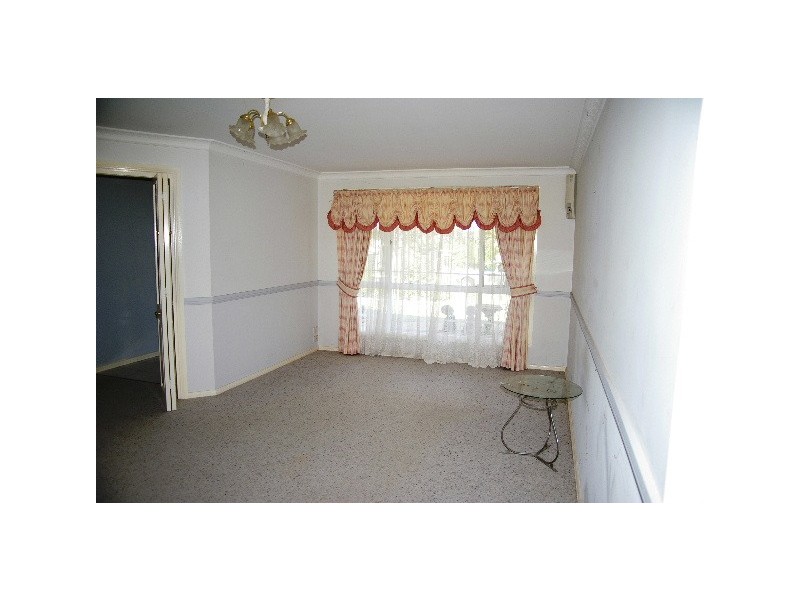 1A Plane Avenue, Uralla NSW 2358