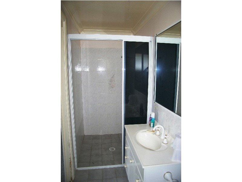 1A Plane Avenue, Uralla NSW 2358