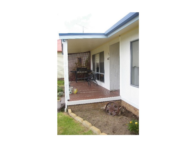 12 Bligh Avenue, Uralla NSW 2358