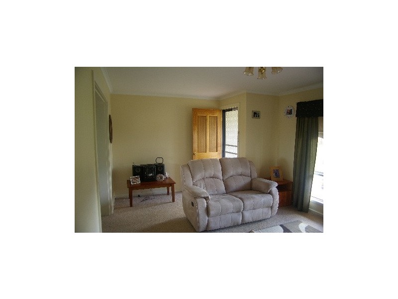 12 Bligh Avenue, Uralla NSW 2358