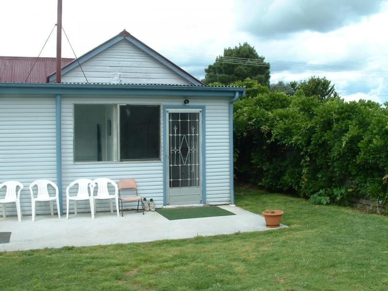 36 Park Street, Uralla NSW 2358