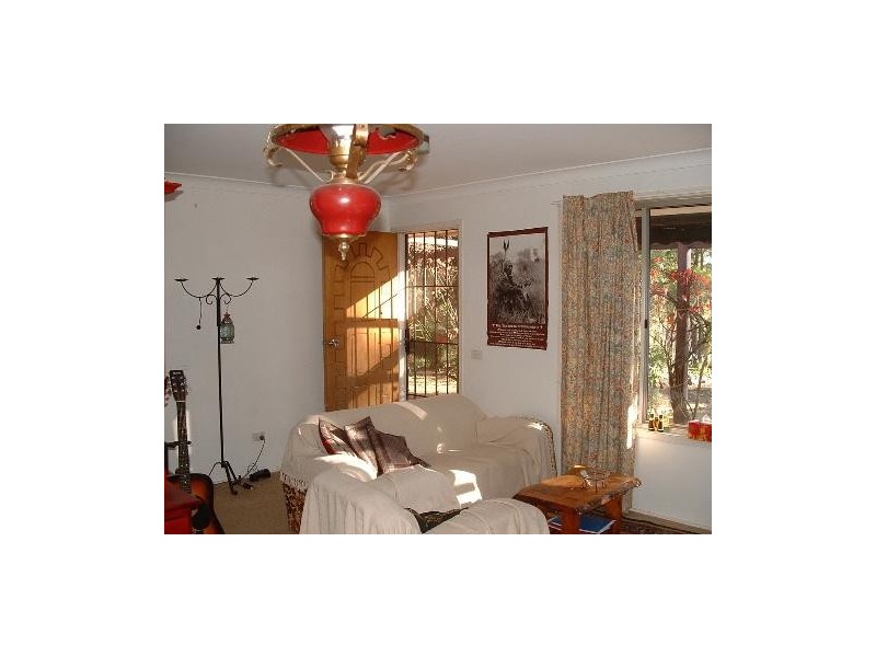 9 Adina Road, Uralla NSW 2358