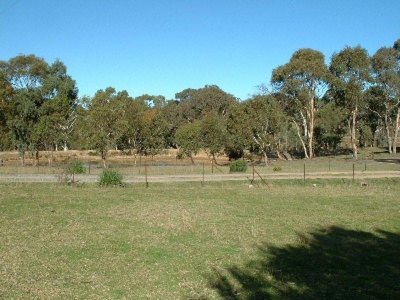 12 Panhandle Road, Uralla NSW 2358