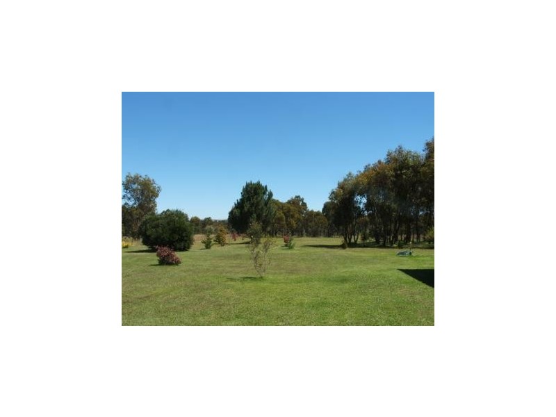 3 Roman Street, Uralla NSW 2358