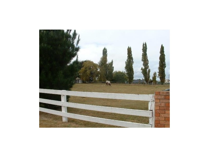 11 Gostwyck Road, Uralla NSW 2358