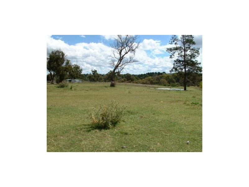 13 Wilkens Street, Uralla NSW 2358