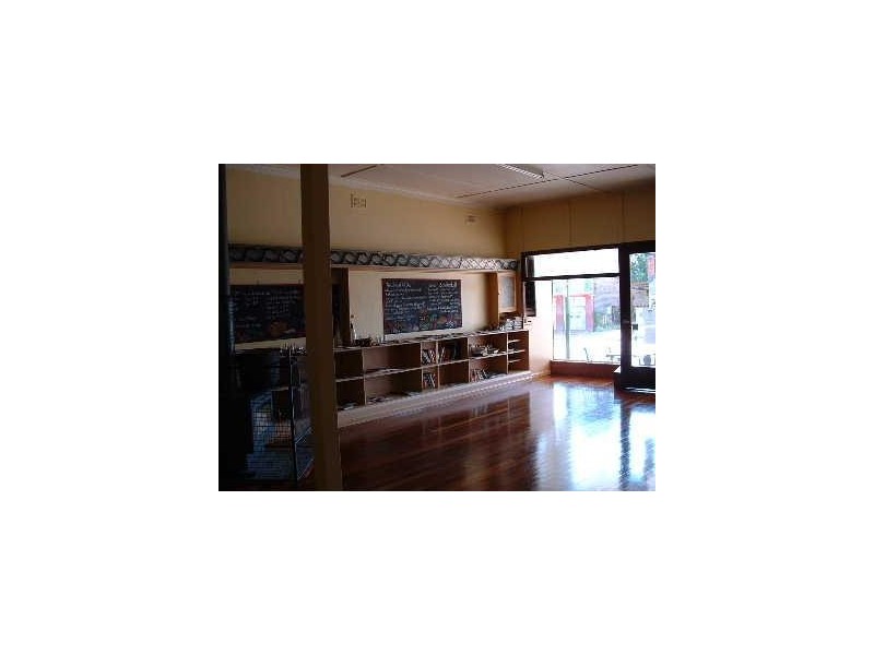 82 Bridge Street, Uralla NSW 2358