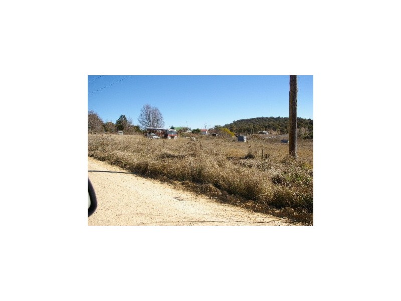 296 Thunderbolts Way, Rocky River NSW 2358