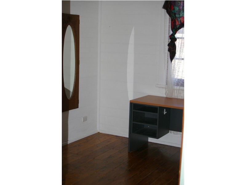 8 McKenzie Street, Uralla NSW 2358