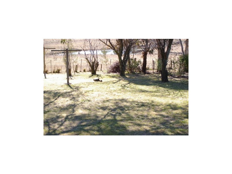 8 McKenzie Street, Uralla NSW 2358