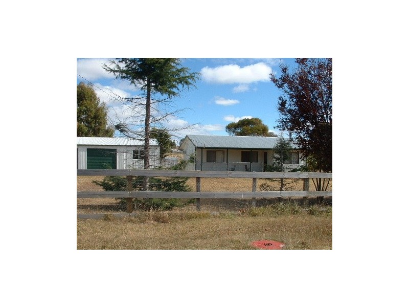 26 Warrick Street, Uralla NSW 2358