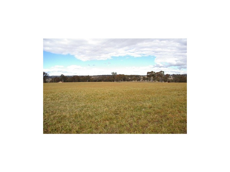 30 Devoncourt Road, Uralla NSW 2358