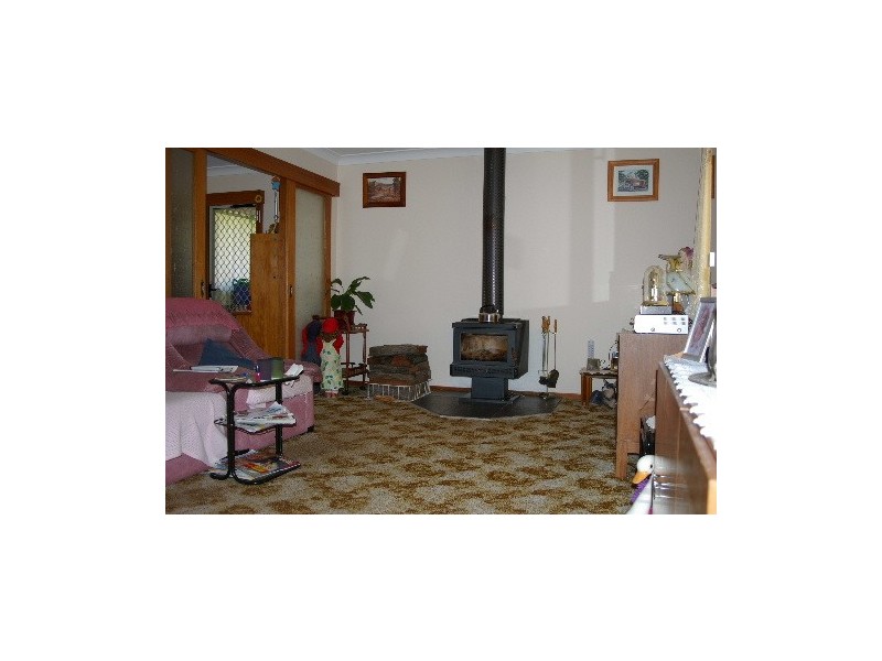 11 McMahon Street, Uralla NSW 2358