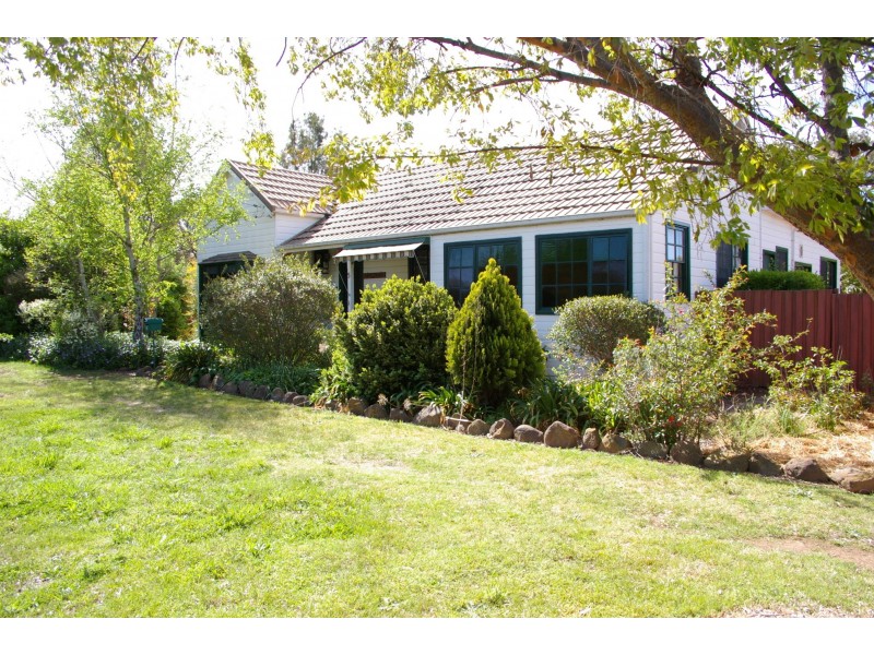 5 King Street, Uralla NSW 2358