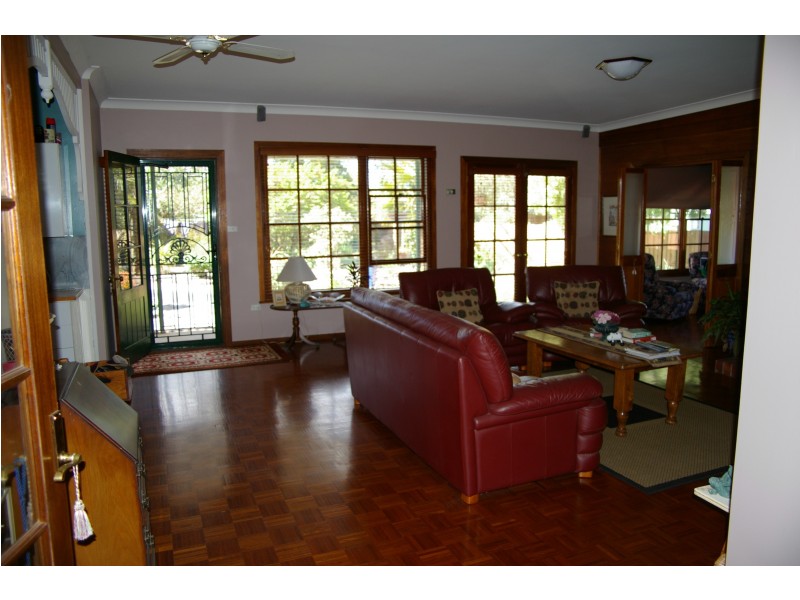 5 King Street, Uralla NSW 2358