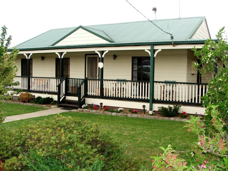 58 Maitland Street, Uralla NSW 2358