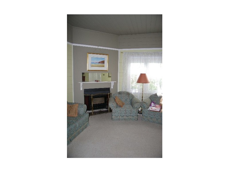 27 Hill Street, Uralla NSW 2358