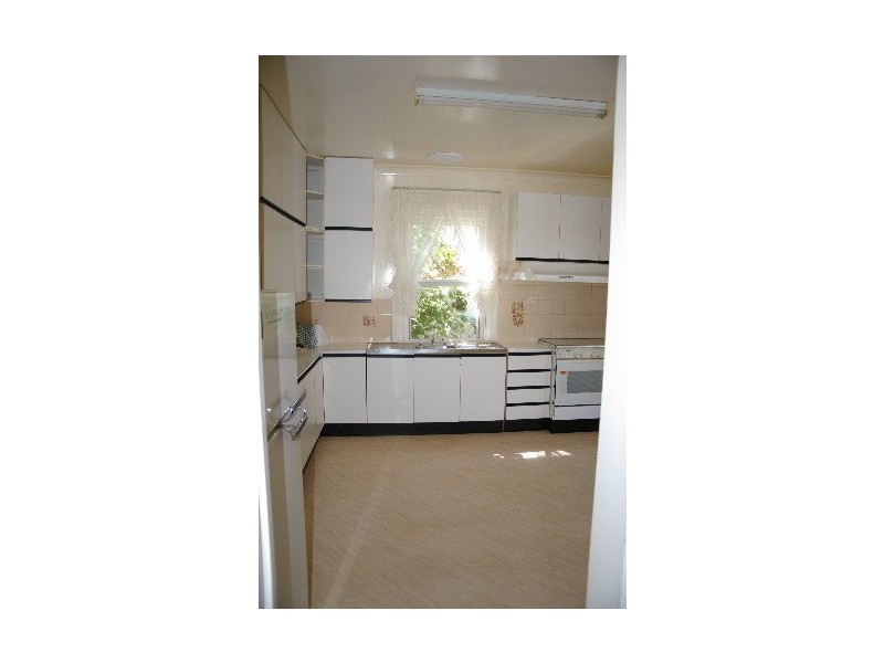 27 Hill Street, Uralla NSW 2358