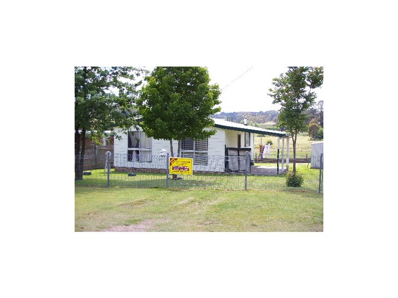 49 Gostwyck Street, Uralla NSW 2358