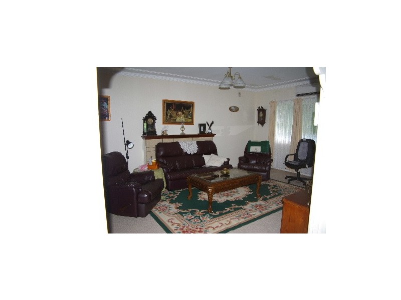 122 Bridge Street, Uralla NSW 2358