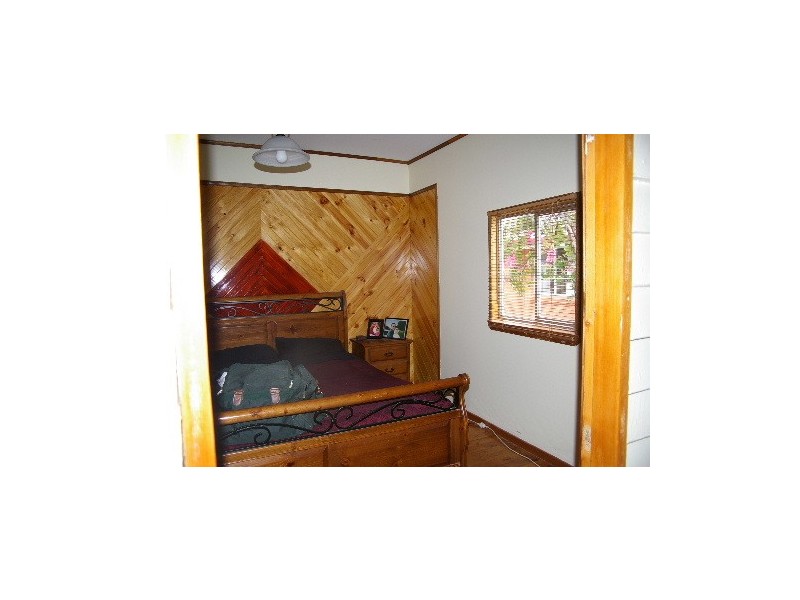 18 Queen Street, Uralla NSW 2358