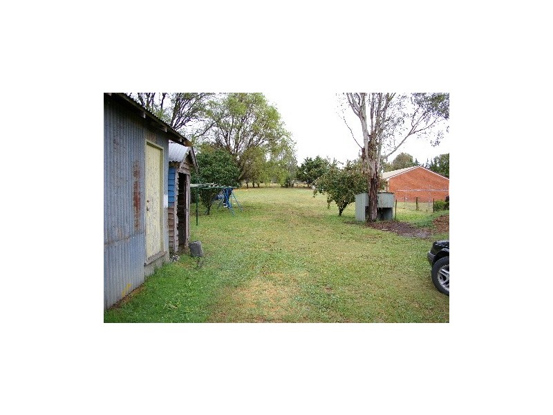 18 Queen Street, Uralla NSW 2358