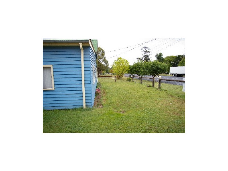 18 Queen Street, Uralla NSW 2358