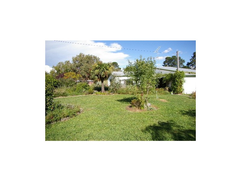 41 Leece Road, Uralla NSW 2358