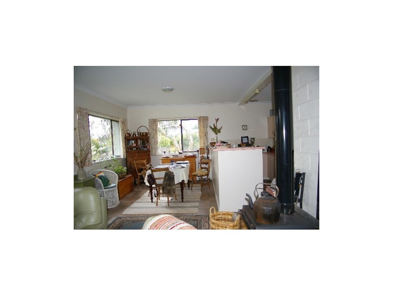 1 Marsh Lane, Uralla NSW 2358