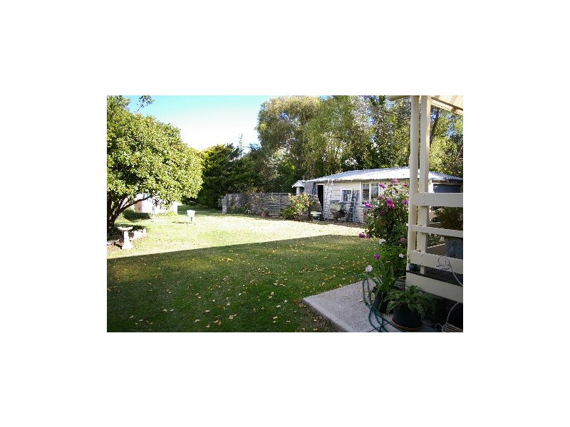 140 Bridge Street, Uralla NSW 2358