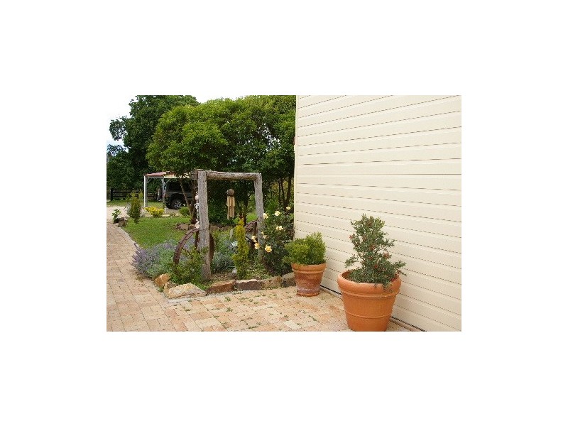 57 Leece Road, Uralla NSW 2358