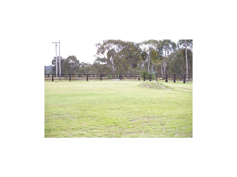 57 Leece Road, Uralla NSW 2358