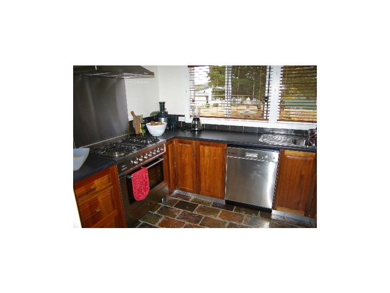 57 Leece Road, Uralla NSW 2358