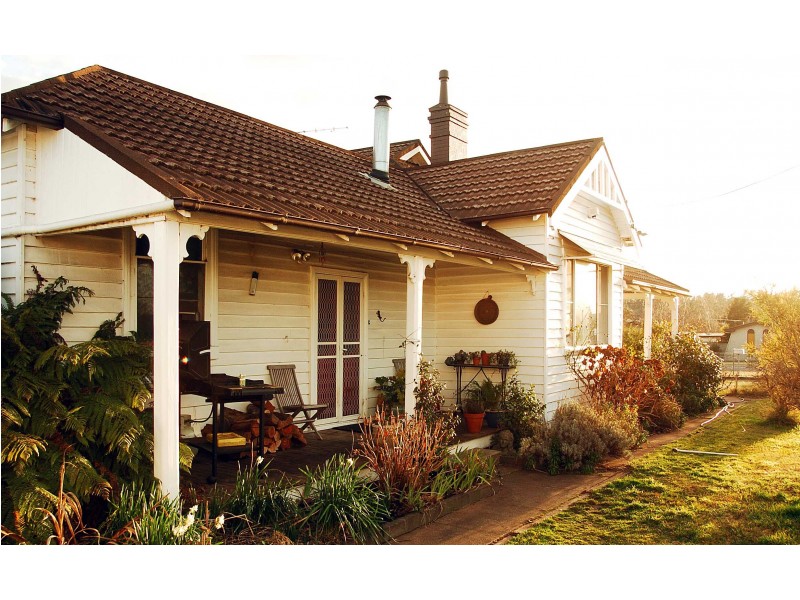 30 Park Street, Uralla NSW 2358