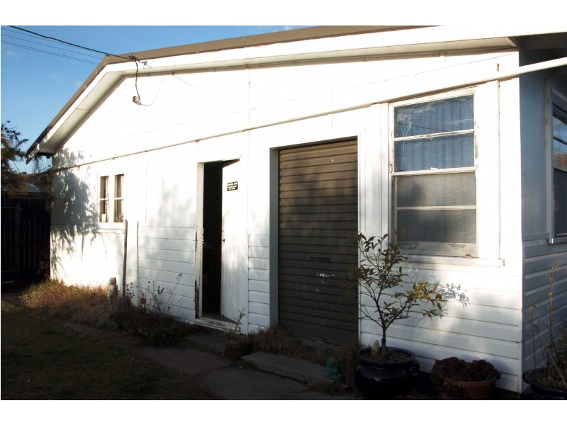 30 Park Street, Uralla NSW 2358