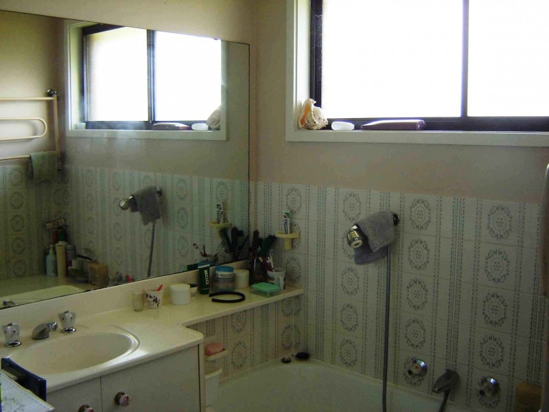 43 Koala Ave, Ingleburn NSW 2565