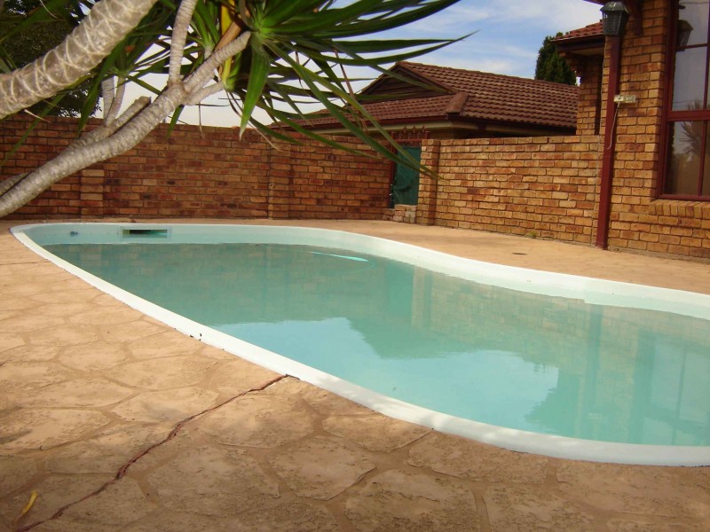 32 Fergusson St, Glenfield NSW 2167