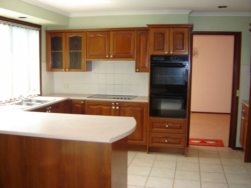 32 Fergusson St, Glenfield NSW 2167