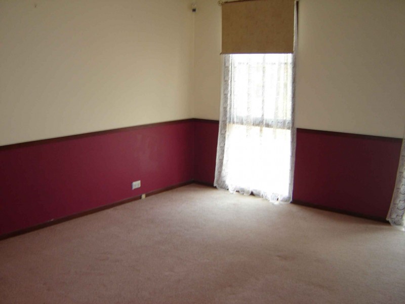 32 Fergusson St, Glenfield NSW 2167