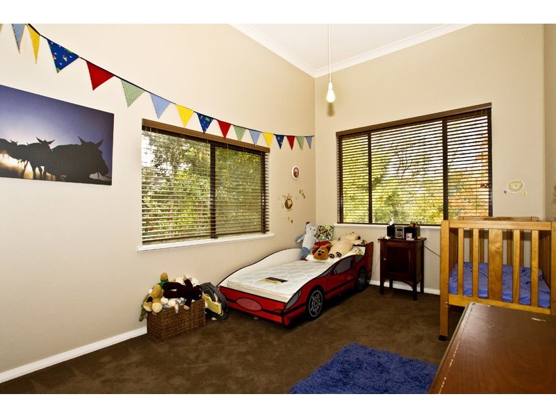 9 Wills Rd, Long Point NSW 2564