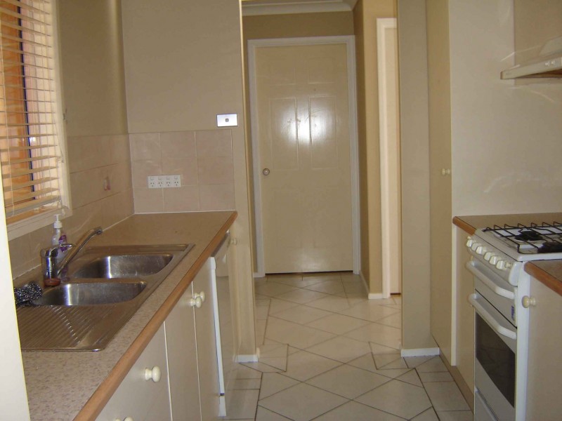 35 Mary St, Macquarie Fields NSW 2564