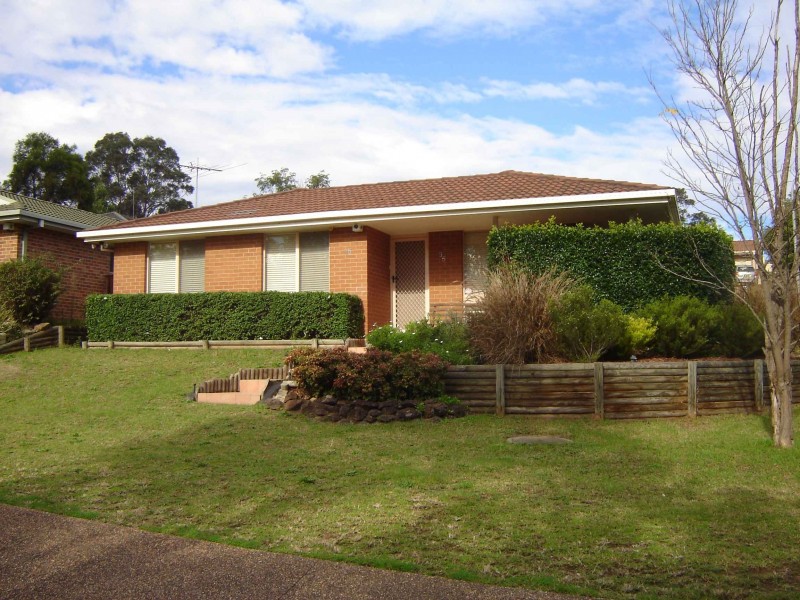 35 Mary St, Macquarie Fields NSW 2564