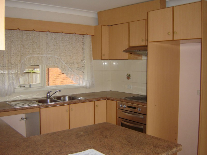 5 Kikori Place, Glenfield NSW 2167