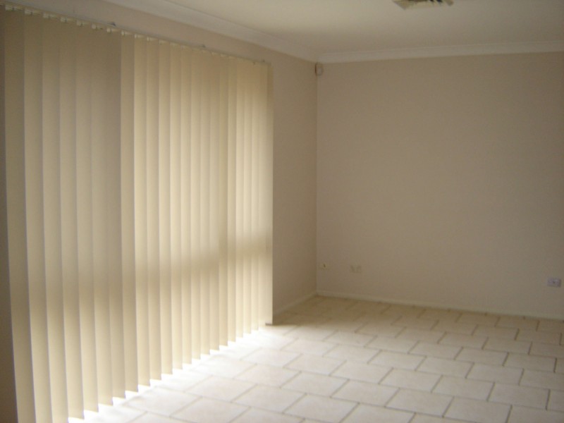 5 Kikori Place, Glenfield NSW 2167