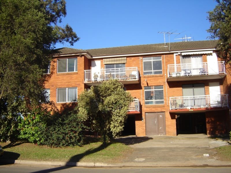 3/14 Railway Pde, Glenfield NSW 2167