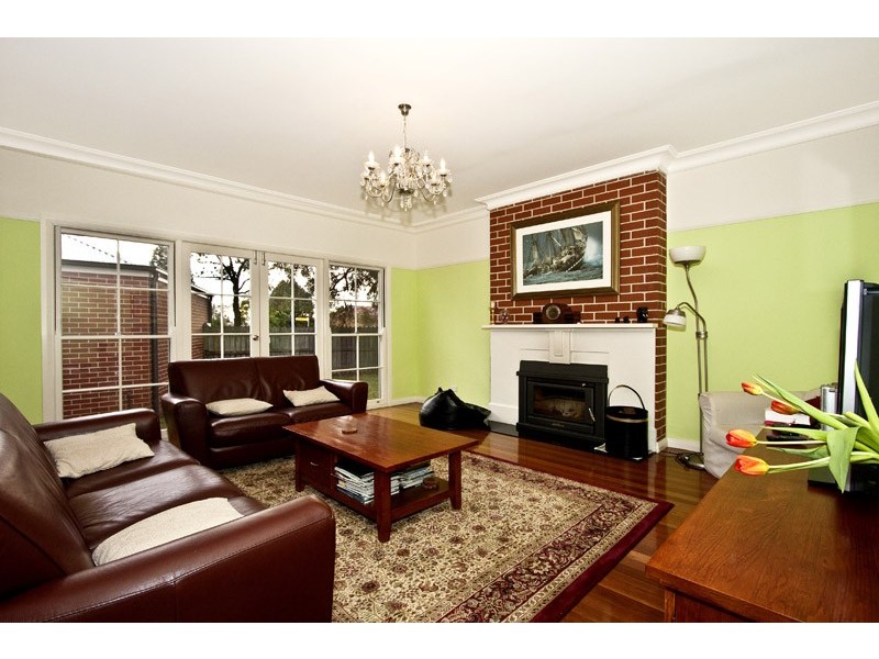 2 Cyprus St, Macquarie Fields NSW 2564