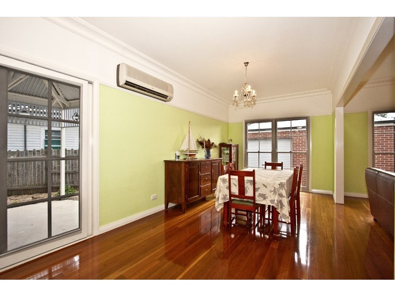 2 Cyprus St, Macquarie Fields NSW 2564