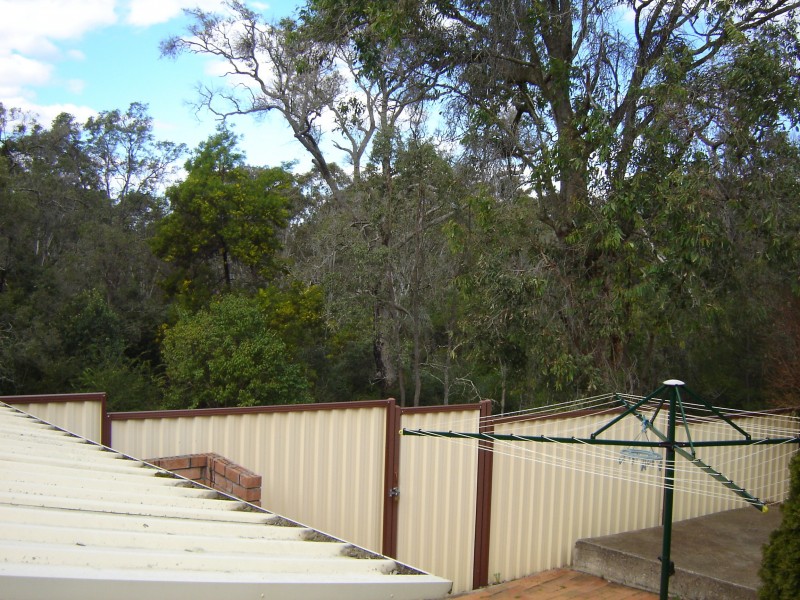 7 Madang Pl, Glenfield NSW 2167
